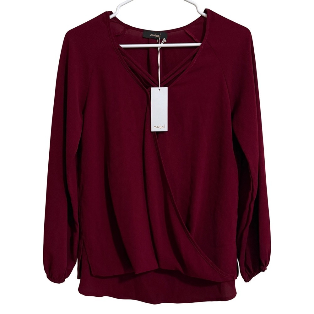 Elegant Burgundy Blouse - Picture 2 of 6